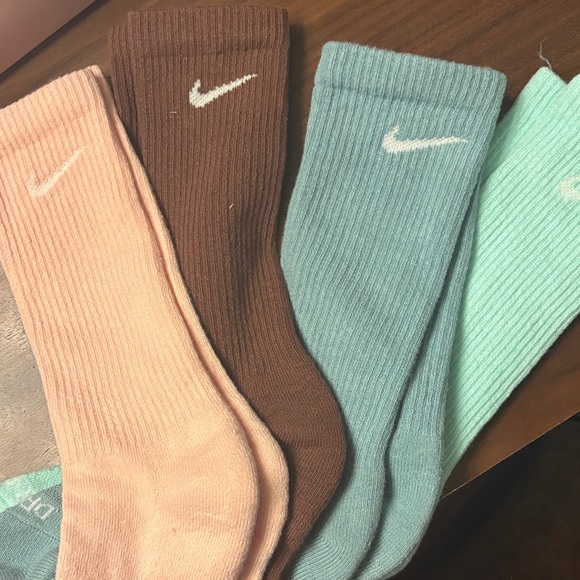 Nike Men's Athletic Crew Socks - Pink, Brown, Blue, Mint - Picture 1 of 3